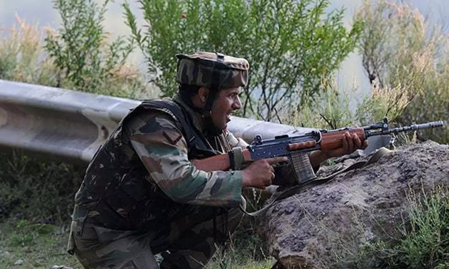 சண்டையை தொடங்கிய பாகிஸ்தான்.. இந்திய ராணுவம் பதிலடி - எல்லையில் பதற்றம்