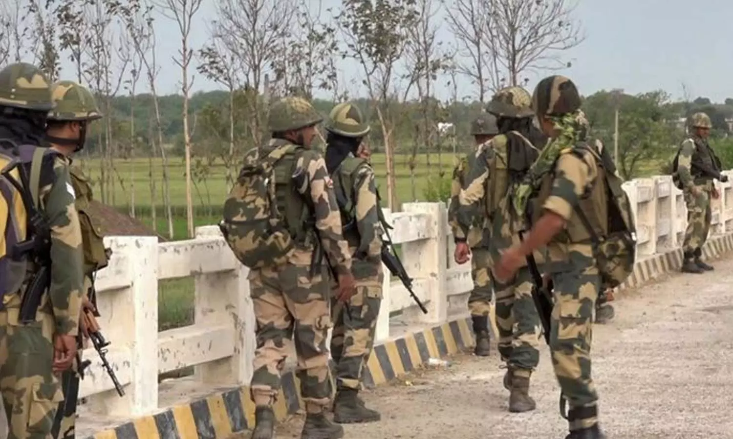 காஷ்மீரில் மேலும் ஒருவர் சுட்டுக்கொலை: பயங்கரவாதிகளின் வீடுகள் இடிப்பு தொடர்கிறது