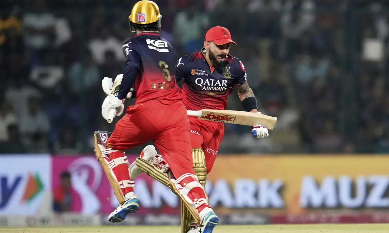 விராட் கோலி, குருணால் பாண்ட்யா அசத்தல்: டெல்லியை வீழ்த்தியது ஆர்சிபி விராட் கோலி, குருணால் பாண்ட்யா அசத்தல்: டெல்லியை வீழ்த்தியது ஆர்சிபி