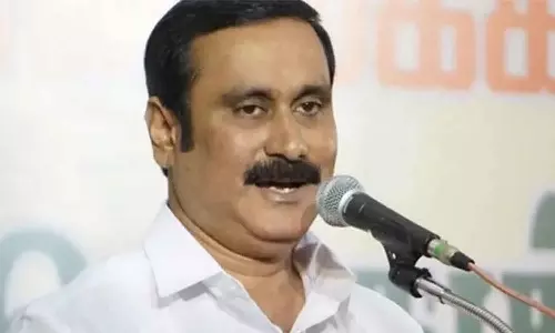 மத்திய அரசு பணிகளில் சேருவோருக்கு தமிழக அரசே முட்டுக்கட்டைப் போடுவதா?- அன்புமணி ராமதாஸ்