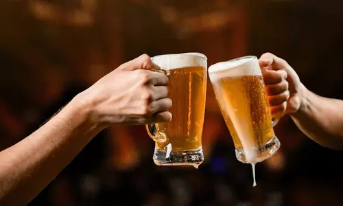 கோடை வெயிலின் தாக்கம் எதிரொலி- டாஸ்மாக் கடைகளில் பீர் விற்பனை 60 சதவீதம் அதிகரிப்பு