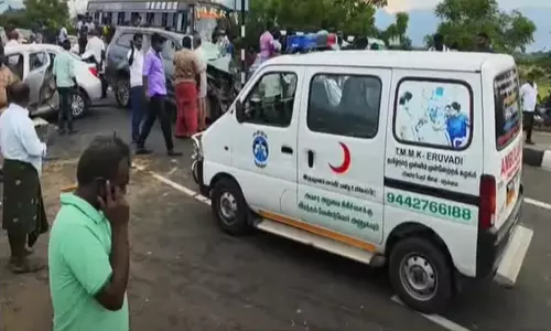 நெல்லையில் கார்கள் நேருக்கு நேர் மோதி விபத்து- 4 பேர் உயிரிழப்பு