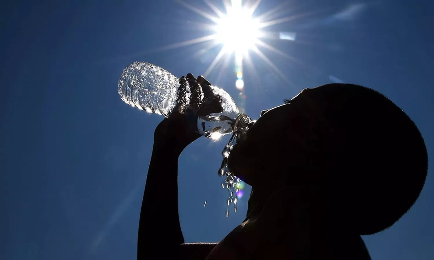 தமிழகத்தில் 1-ந்தேதி வரை வெயில் 3 டிகிரி செல்சியஸ் அதிகரிக்கும் - வானிலை ஆய்வு மையம்