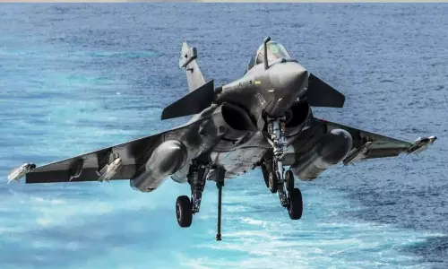 ரூ. 63,000 கோடி மதிப்பில் 26 Rafael போர் விமானங்கள்.. பிரான்ஸ் - இந்தியா இடையே ஒப்பந்தம் கையெழுத்து