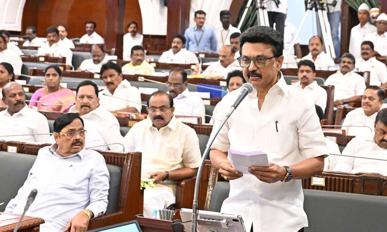 தமிழக சட்டசபை தேதி குறிப்பிடப்படாமல் ஒத்திவைப்பு தமிழக சட்டசபை தேதி குறிப்பிடப்படாமல் ஒத்திவைப்பு