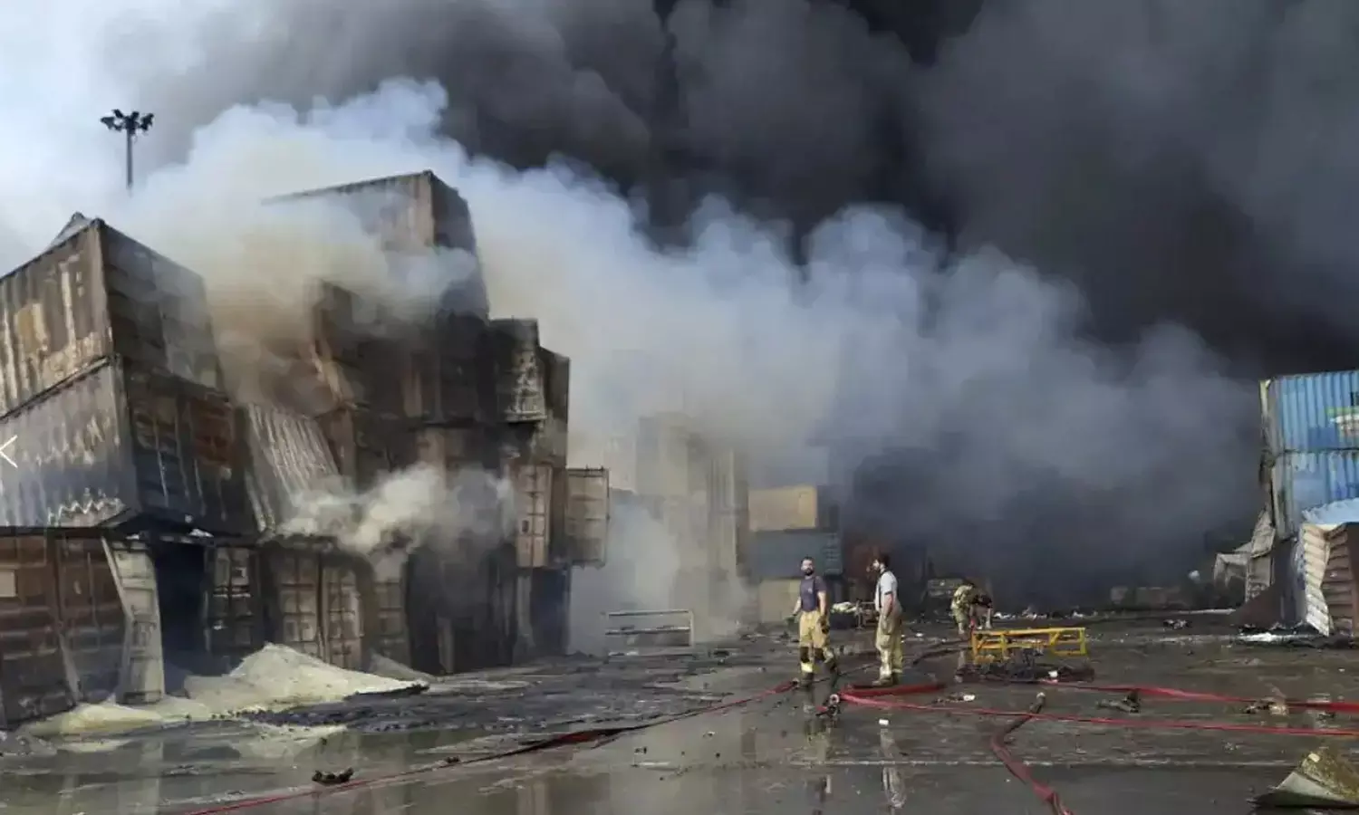 ஈரான் துறைமுக வெடிவிபத்து: பலி எண்ணிக்கை 70 ஆக உயர்வு