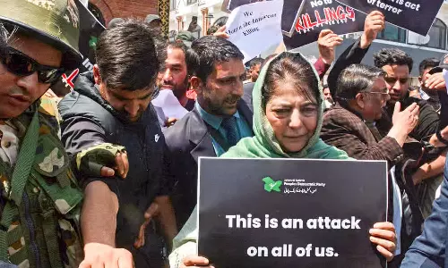 ஜம்மு காஷ்மீர் மாணவர்கள் மீது வகுப்புவாத வெறுப்பை பரப்பும் பிளவுவாத சக்திகள்.. மெகபூபா முப்தி கவலை