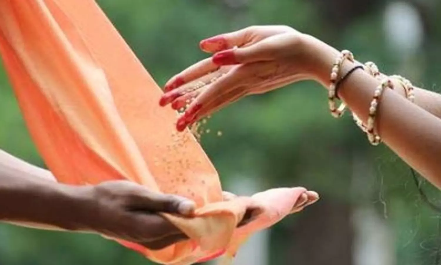 அட்சய திருதியை - செய்ய வேண்டிய தான தர்மங்கள் அட்சய திருதியை - செய்ய வேண்டிய தான தர்மங்கள்