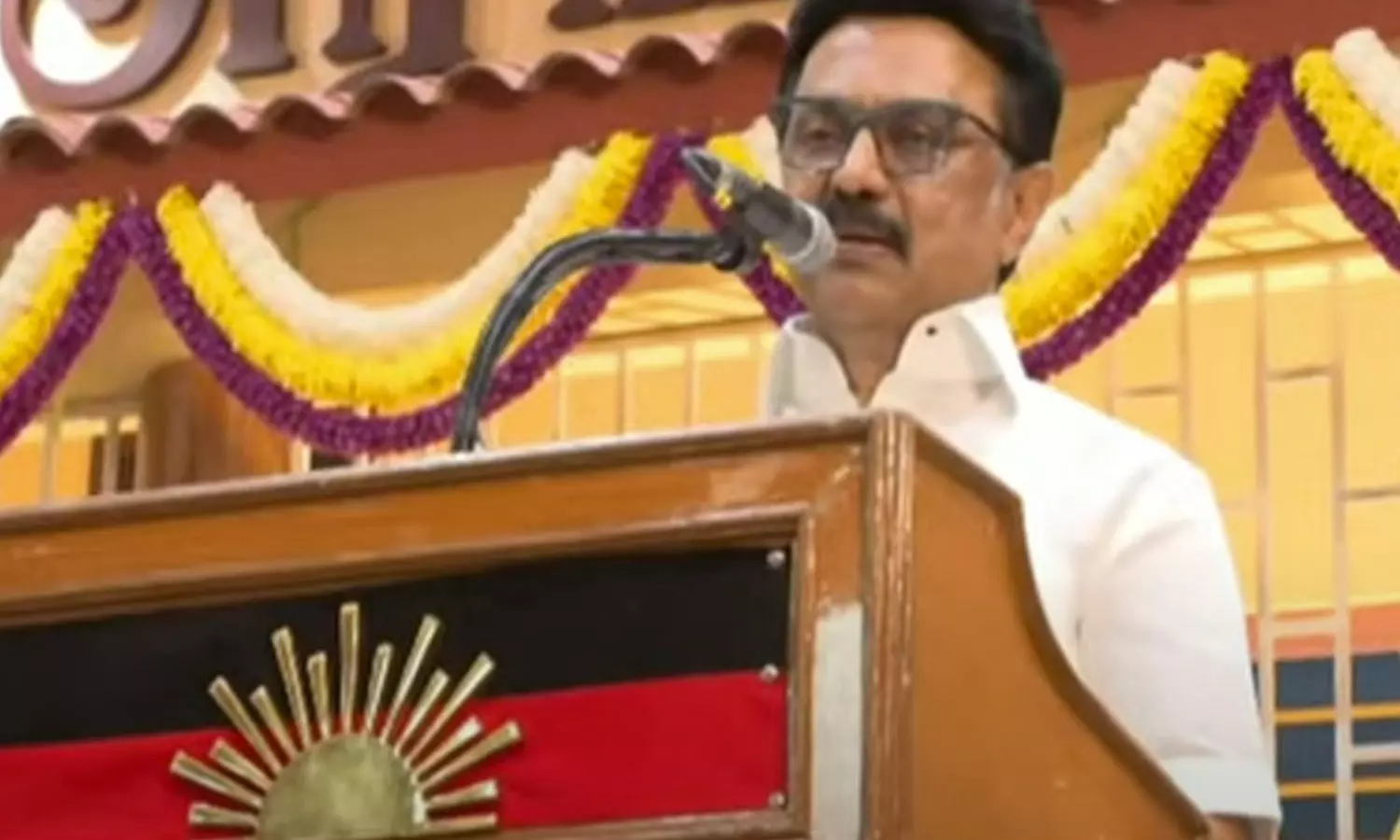 எதிர்க்கட்சி கூட்டணியை ஒரு கை பார்ப்போம்- முதலமைச்சர் மு.க.ஸ்டாலின் எதிர்க்கட்சி கூட்டணியை ஒரு கை பார்ப்போம்- முதலமைச்சர் மு.க.ஸ்டாலின்
