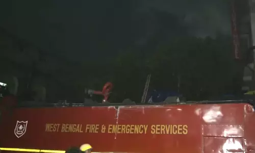 கொல்கத்தா ஓட்டலில் தீ விபத்து - 14 பேர் உயிரிழப்பு