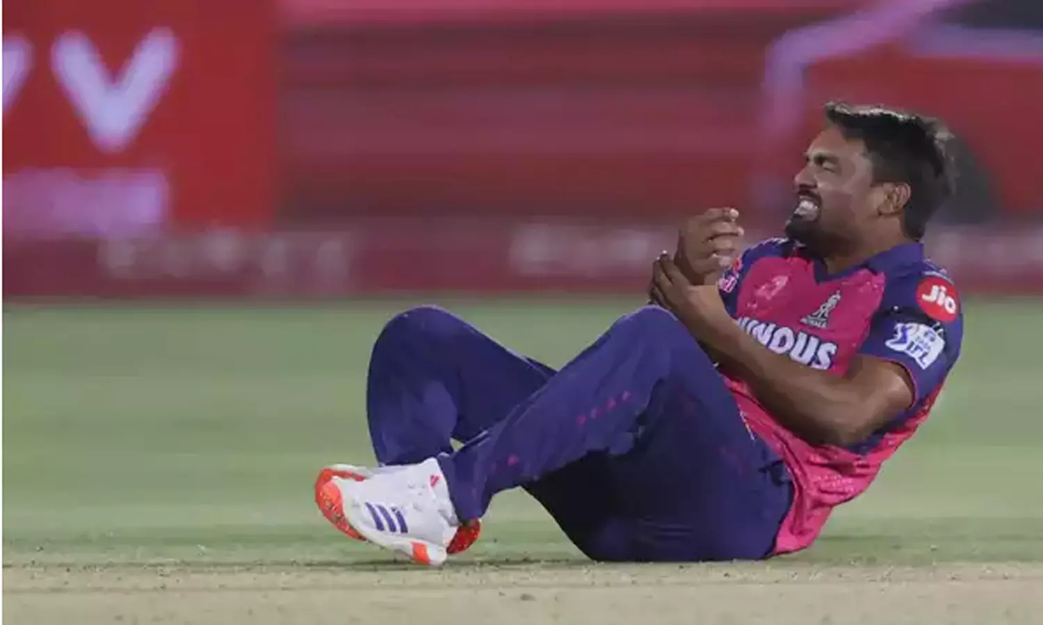 ஐ.பி.எல். 2025: ராஜஸ்தான் ராயல்ஸ் அணியில் இருந்து சந்தீப் சர்மா விலகல்
