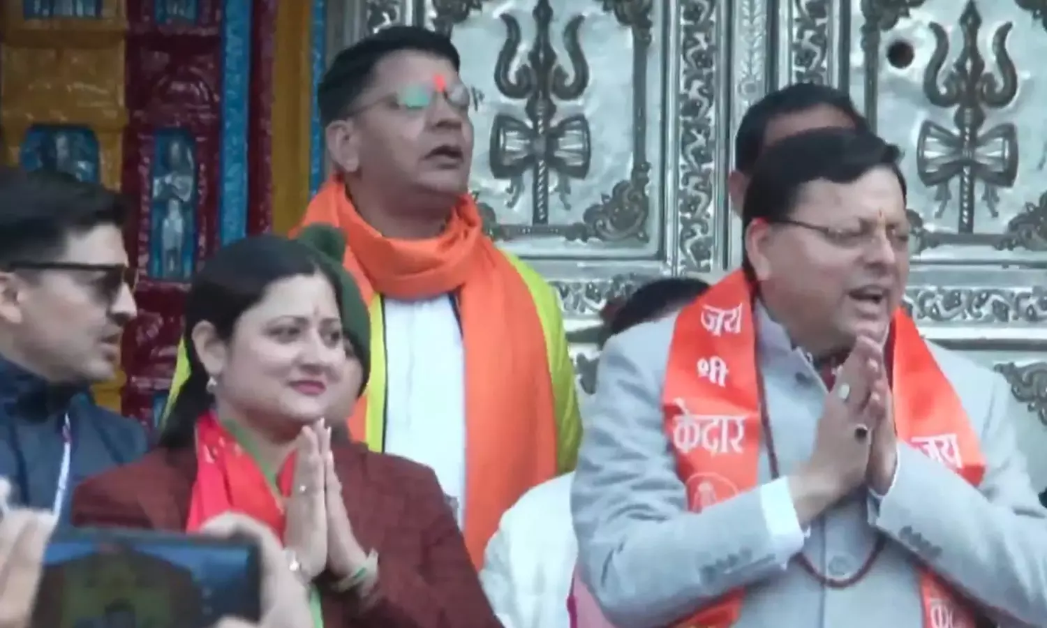 கேதார்நாத் கோவில் நடை திறப்பு - உத்தரகாண்ட் முதல்வர் பங்கேற்பு