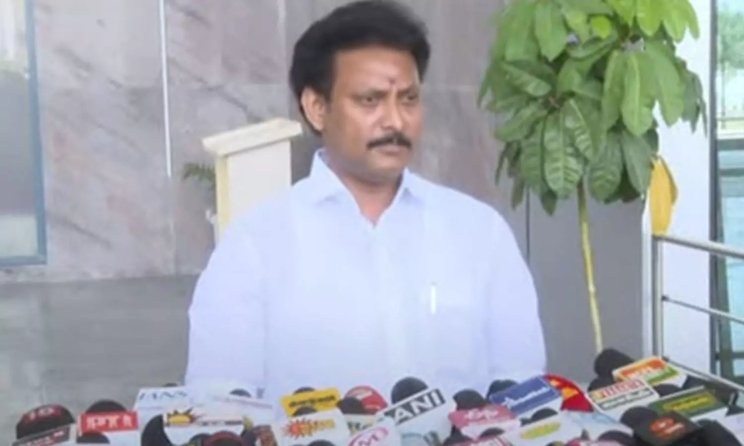 தி.மு.க. அனைத்து மாணவர்களுக்காகவும் போராடி வருகிறது- அமைச்சர் அன்பில் மகேஷ் பொய்யாமொழி