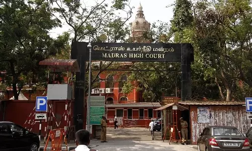 சாதிசான்றிதழ்கள் வழங்க விதிகளை கண்டிப்புடன் பின்பற்ற வேண்டும்- நீதிமன்றம் உத்தரவு