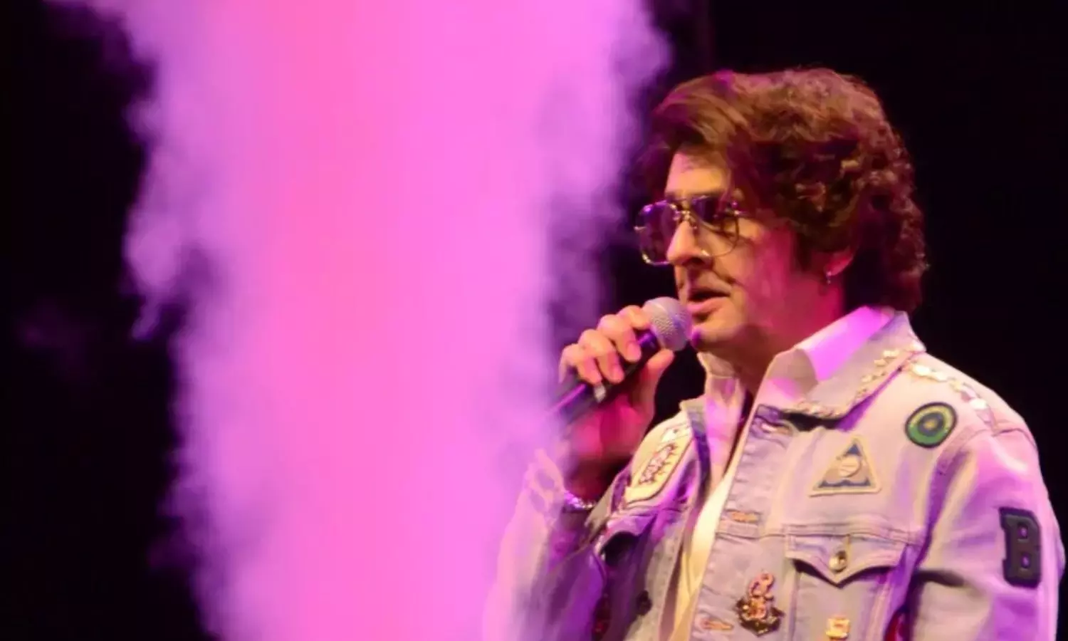 பஹல்காம் பயங்கரவாதிகளுடன் ரசிகர்களை ஒப்பிட்டு சர்ச்சை.. பாடகர் சோனு நிகாம் மீது கர்நாடக போலீஸ் FIR