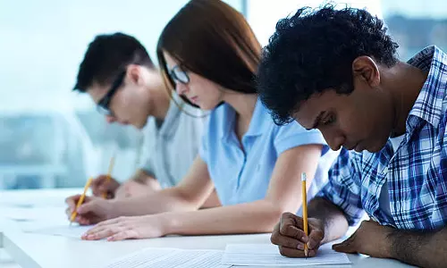 நீட் தேர்வு நாளை நடக்கிறது- தமிழகத்தில் 1½ லட்சம் பேர் எழுதுகிறார்கள்