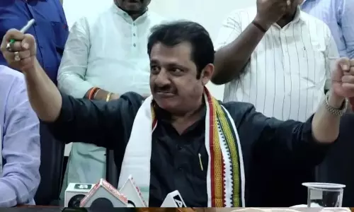 மனித வெடிகுண்டாக மாறி பாகிஸ்தான் செல்வேன்.. தற்கொலைத் தாக்குதலுக்கு தயார் என்கிறார் கர்நாடக அமைச்சர்