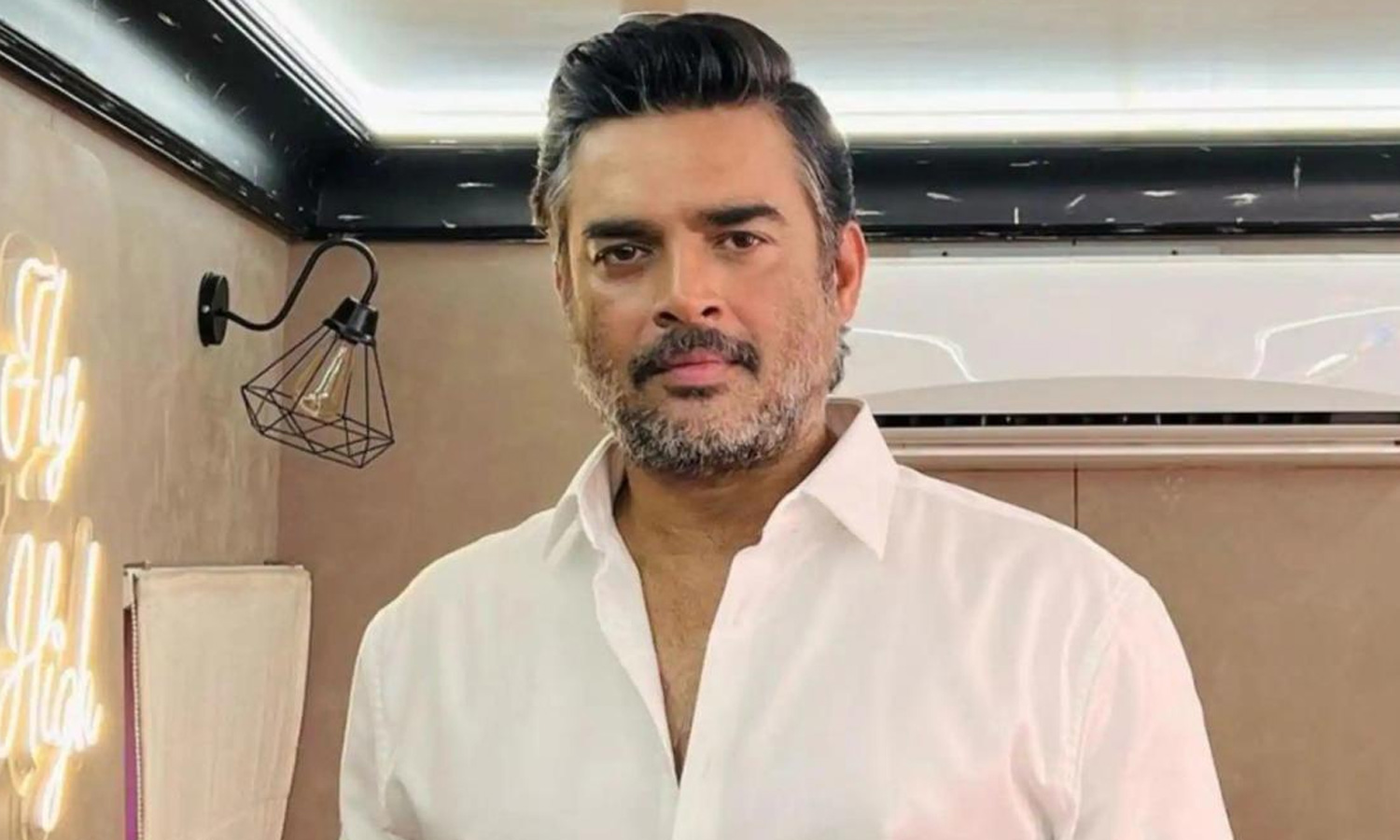 முகலாயர்கள் குறித்த பாடங்கள் நீக்கம் - NCERT பாடத்திட்டம் குறித்து மாதவன் கேள்வி