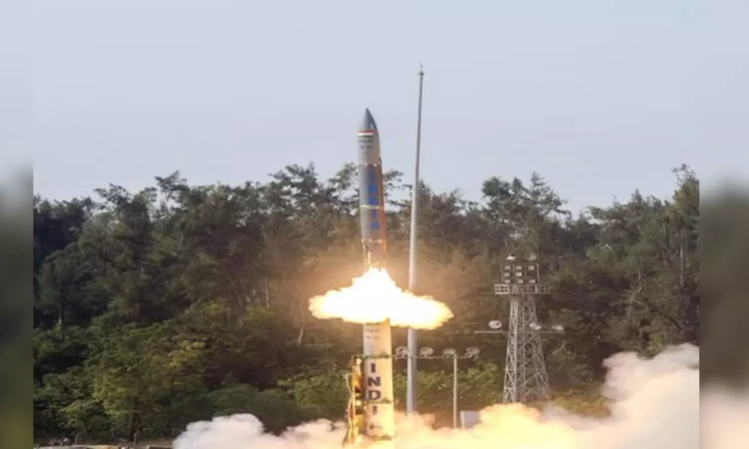 120 கி.மீ. பாயும் Fatah - 2வது முறை ஏவுகணை சோதனை நடத்திய பாகிஸ்தான்