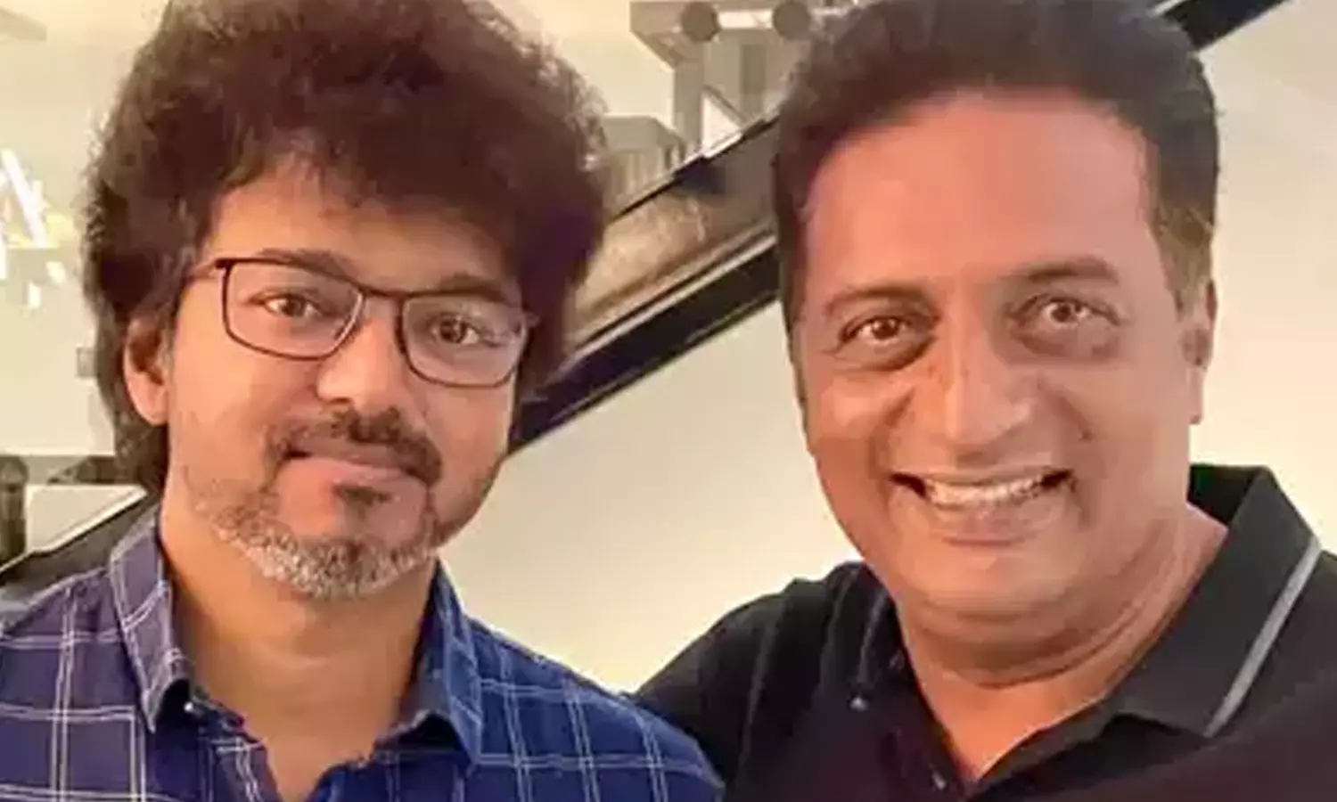 விஜய்க்கு அரசியல் புரிதல் இல்லை- பிரகாஷ் ராஜ்