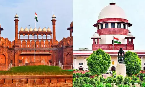 முகலாய மன்னரின் வாரிசு.. டெல்லி செங்கோட்டைக்கு உரிமை கோரிய பெண் - உச்சநீதிமன்றம் சொன்னது இதுதான்