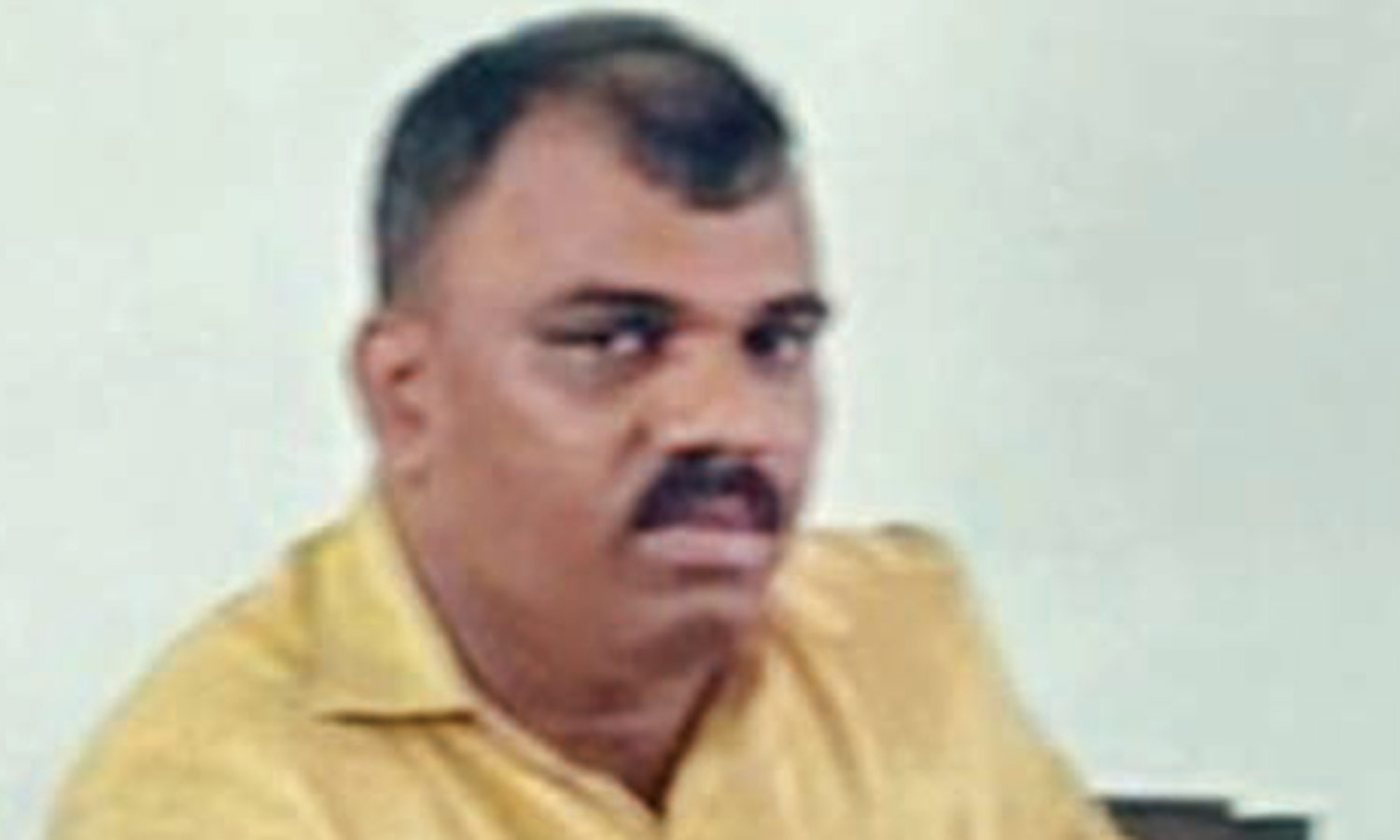 வண்டல் மண் எடுக்க லஞ்சம் வாங்கி கைதான பொதுப்பணித்துறை ஊழியர் ஜெயிலில் அடைப்பு