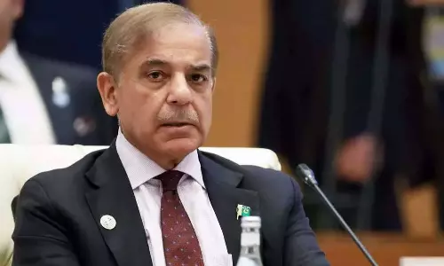 ஐஎஸ்ஐ தலைமையகம் சென்ற பாகிஸ்தான் பிரதமர்: பாதுகாப்பு முன்னேற்றம் குறித்து கேட்டறிந்தார்