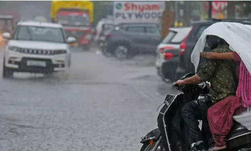 குஜராத்தில் இடி, மின்னலுடன் கனமழை: 14 பேர் பலி