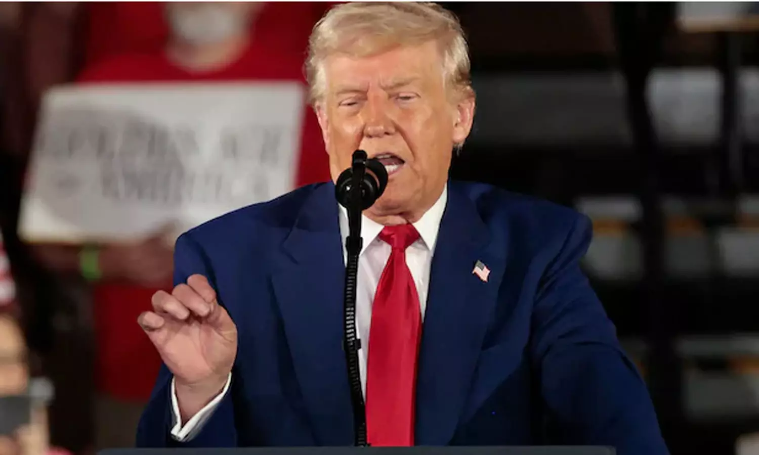 ஏதாவது உதவி செய்ய முடிந்தால், நான் அங்கே இருப்பேன்: அதிபர் டிரம்ப் ஏதாவது உதவி செய்ய முடிந்தால், நான் அங்கே இருப்பேன்: அதிபர் டிரம்ப்