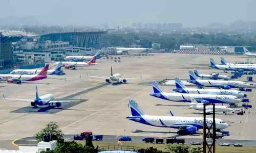 எல்லையில் பதற்றம்: நாடு முழுவதும் 27 விமான நிலையங்கள் மூடல் - 400 விமானங்கள் ரத்து