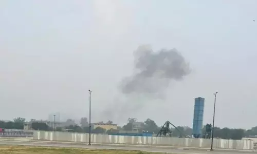 லாகூர் விமான நிலையம் அருகே குண்டு வெடிப்பு