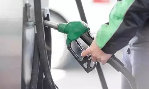 இஸ்லாமாபாத்தில் பெட்ரோல் பங்குகள் மூடல்