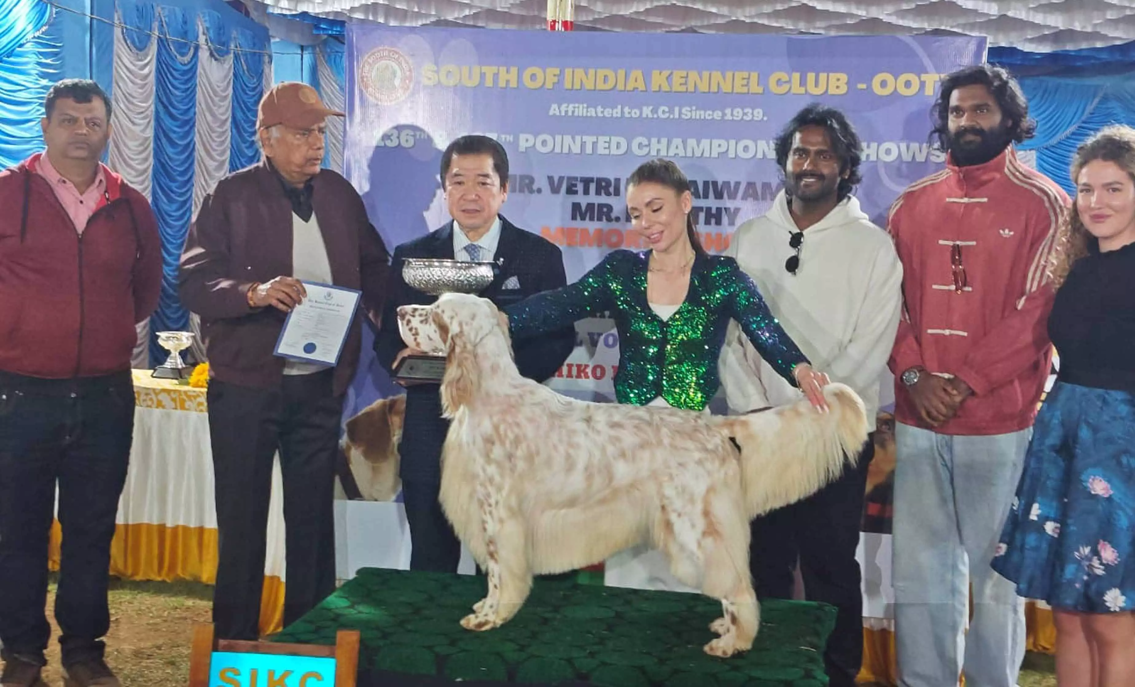 நாய் கண்காட்சியில் விஜயபிரபாகரனுக்கு சொந்தமான நாய் சிறந்த நாயாக தேர்வு