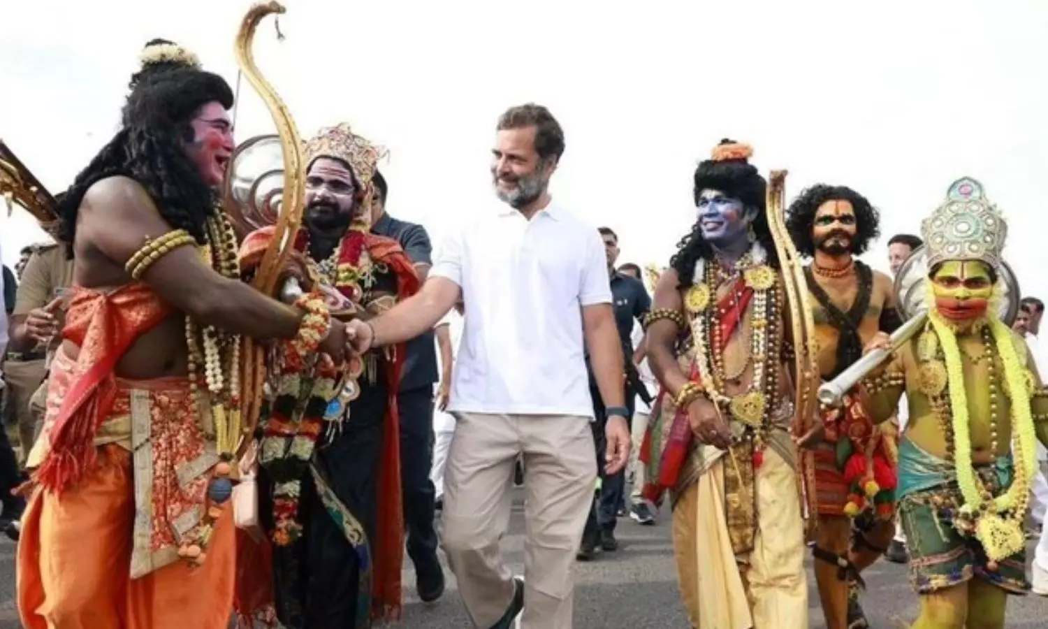 ராமர் ஒரு புராண கதாபாத்திரம்.. சனாதனிகளை புண்படுத்தியதாக ராகுல் காந்தி மீது வழக்கு