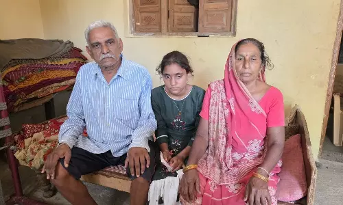 ஆப்சென்ட் ஆனதால் எல்லா பாடங்களிலும் FAIL.. தேர்வெழுதிய மாணவிக்கு அதிர்ச்சி - 10th தேர்வில் குளறுபடி