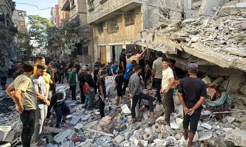 காசாவில் இஸ்ரேல் நடத்திய தாக்குதல்: 22 குழந்தைகள் உள்பட 60 பேர் பலி