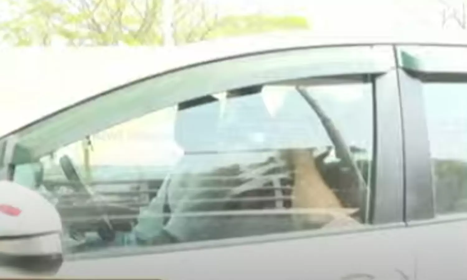 டாஸ்மாக்கில் ரூ.1000 கோடி முறைகேடு- விசாகனை அழைத்துச்சென்று அமலாக்கத்துறை விசாரணை