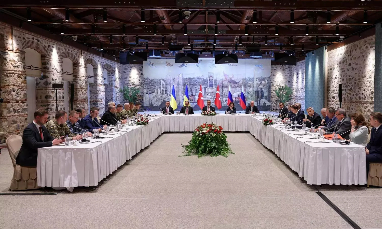 3 வருடத்திற்குப் பிறகு ரஷியா- உக்ரைன் இடையே நேரடி அமைதி பேச்சுவார்த்தை