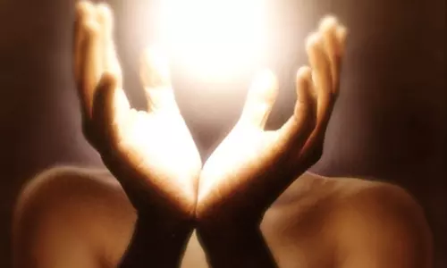 உயிருடன் இருக்கும்போது நம்மைச் சுற்றி ஒரு ஒளி இருக்கிறது.. மரணத்துடன் மறைகிறது - ஆய்வில் சுவாரஸ்யம்!