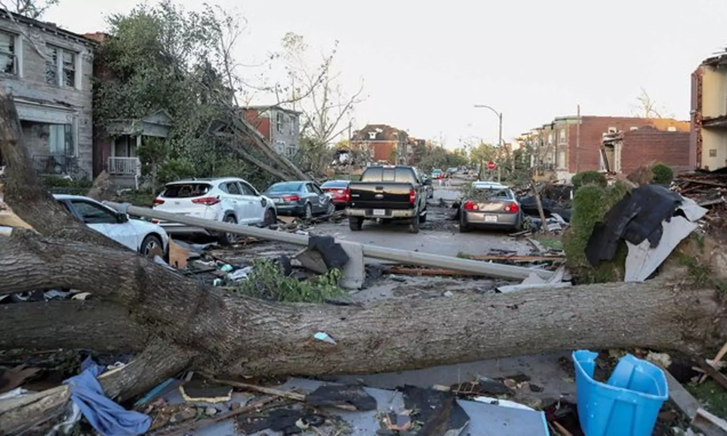 அமெரிக்காவின் கெண்டகியில் கனமழை: வெள்ளத்தில் சிக்கி 18 பேர் பலி