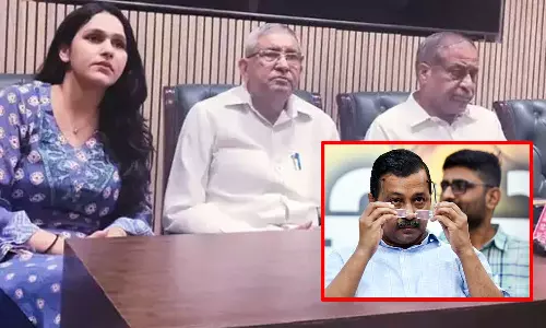 டெல்லியில் 13 ஆம் ஆத்மி கவுன்சிலர்கள் ராஜினாமா - புதிய கட்சியை தொடங்குவதாக அறிவிப்பு