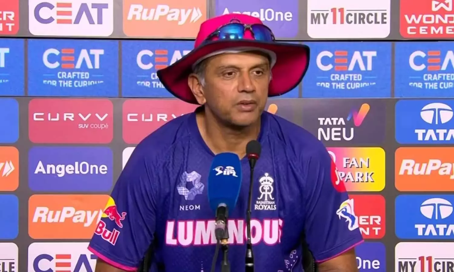 ஒவ்வொரு போட்டியில் 200 முதல் 220 ரன்கள் வரை சேஸிங் செய்யும் நிலை ஏற்பட்டது: ராகுல் டிராவிட் விரக்தி ஒவ்வொரு போட்டியில் 200 முதல் 220 ரன்கள் வரை சேஸிங் செய்யும் நிலை ஏற்பட்டது: ராகுல் டிராவிட் விரக்தி