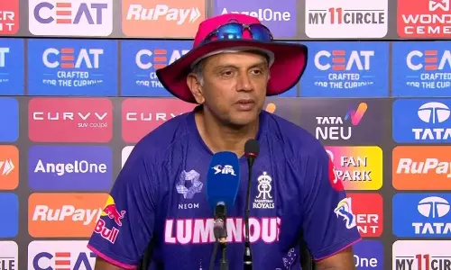 ஒவ்வொரு போட்டியில் 200 முதல் 220 ரன்கள் வரை சேஸிங் செய்யும் நிலை ஏற்பட்டது: ராகுல் டிராவிட் விரக்தி