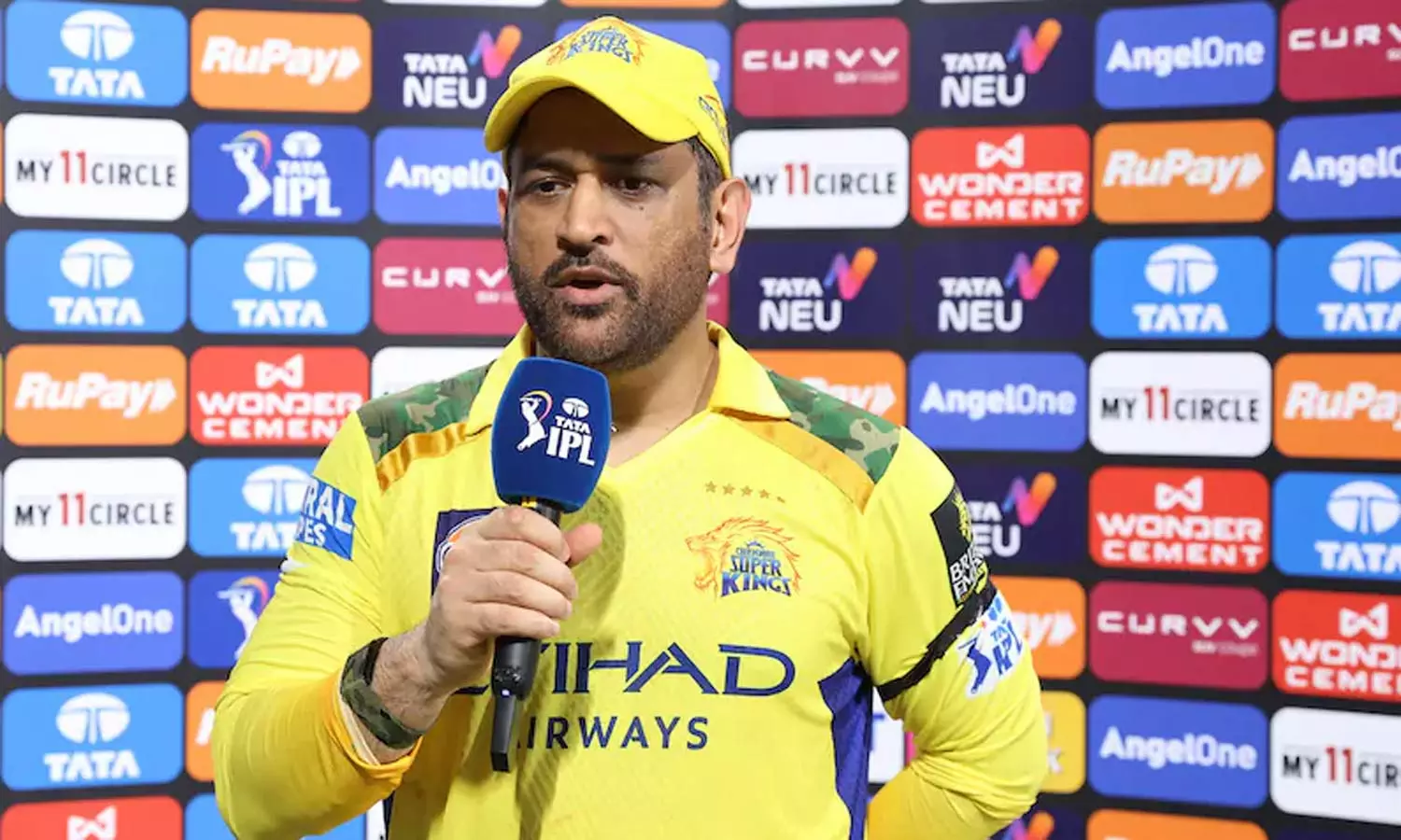 பேட்ஸ்மேன்கள் தொடர்ந்து நிலைத்து விளையாட வேண்டும்: எம்.எஸ்.தோனி