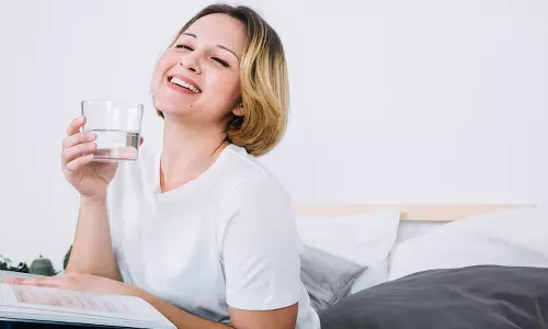 காலையில் வெறும் வயிற்றில் வெந்நீர் குடிப்பவரா நீங்கள்? இனி கவலையே வேண்டாம்...