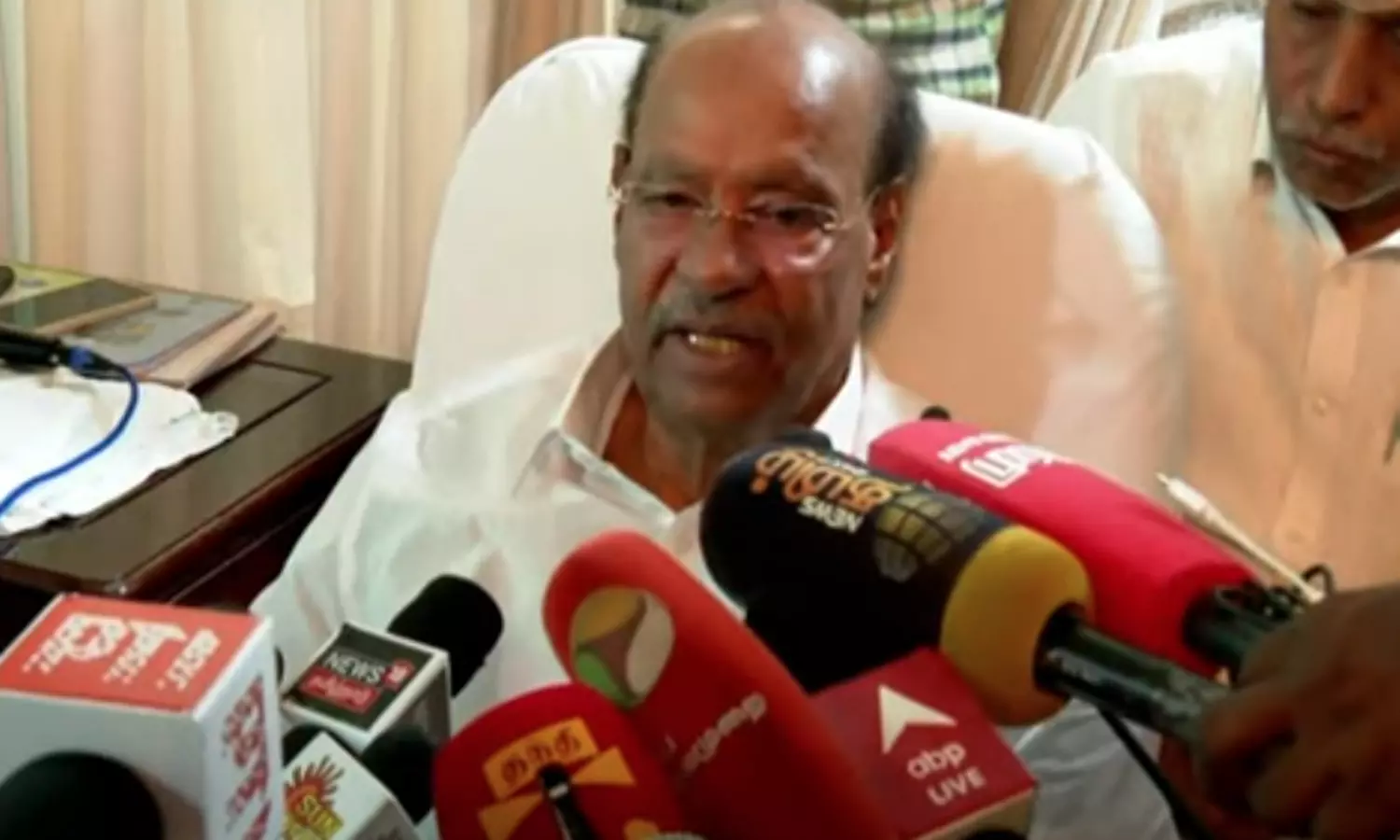 அன்புமணியுடன் மனக்கசப்பு - ராமதாஸ் விளக்கம் அன்புமணியுடன் மனக்கசப்பு - ராமதாஸ் விளக்கம்