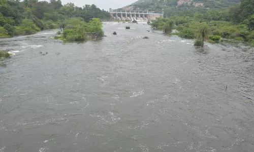 கிருஷ்ணகிரி கே.ஆர்.எஸ். அணையில் இருந்து நீர் திறப்பு 3571 கனஅடியாக குறைப்பு