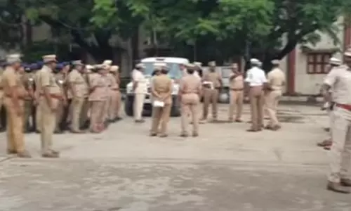 அ.தி.மு.க. ஆர்ப்பாட்டத்திற்கு அனுமதி மறுப்பு- போலீசார் குவிப்பு