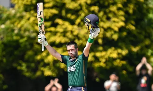 பால்பிர்னி அசத்தல் சதம்: முதல் ஒருநாள் போட்டியில் வெஸ்ட் இண்டீசை வீழ்த்தியது அயர்லாந்து