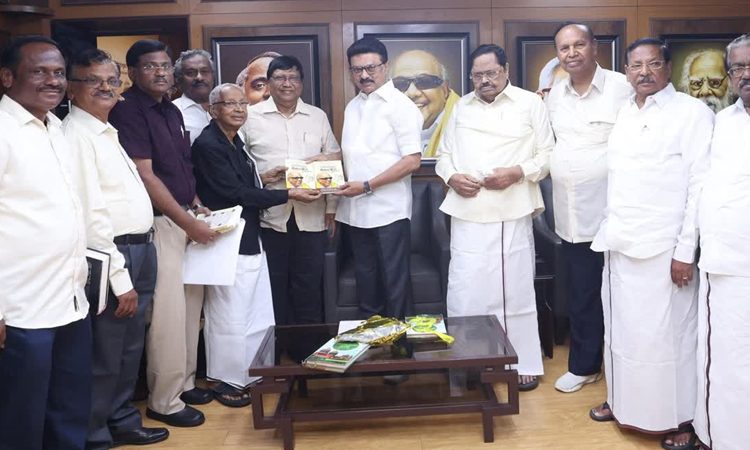 துணைவேந்தர் நியமனம் விவகாரம்: இடைக்கால தடை விதித்திருப்பது திட்டமிட்ட ஏற்பாடு- கி.வீரமணி